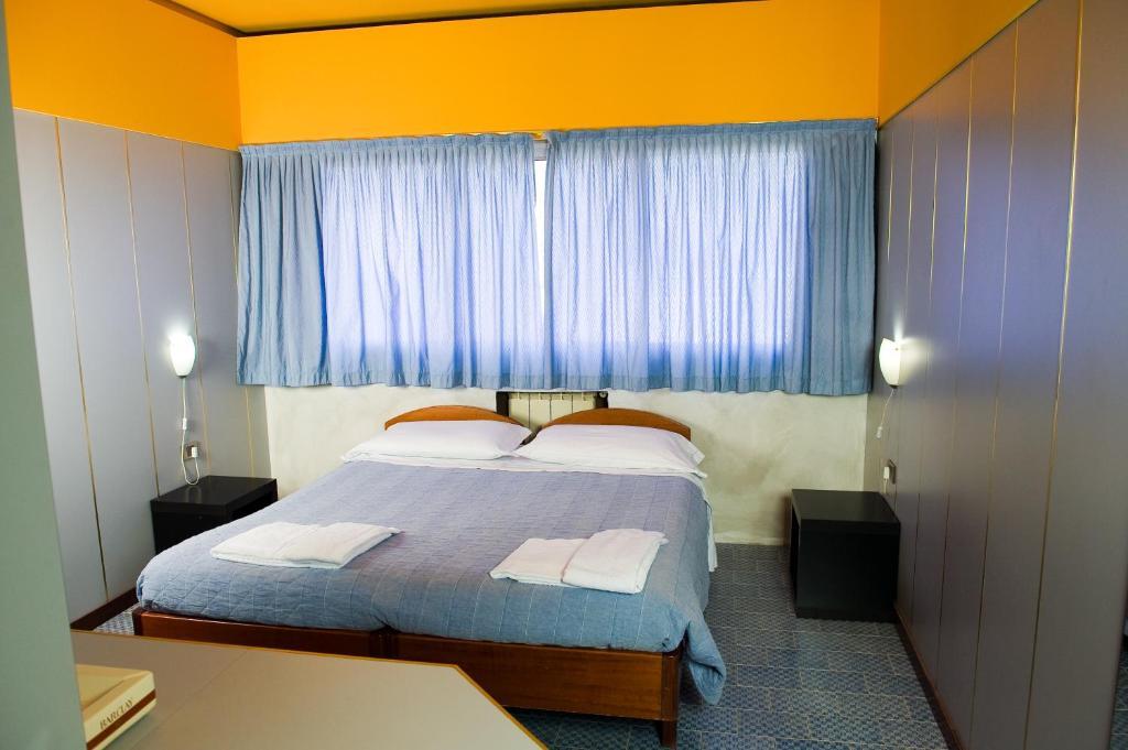 Hotel Maria Luisago Cameră foto